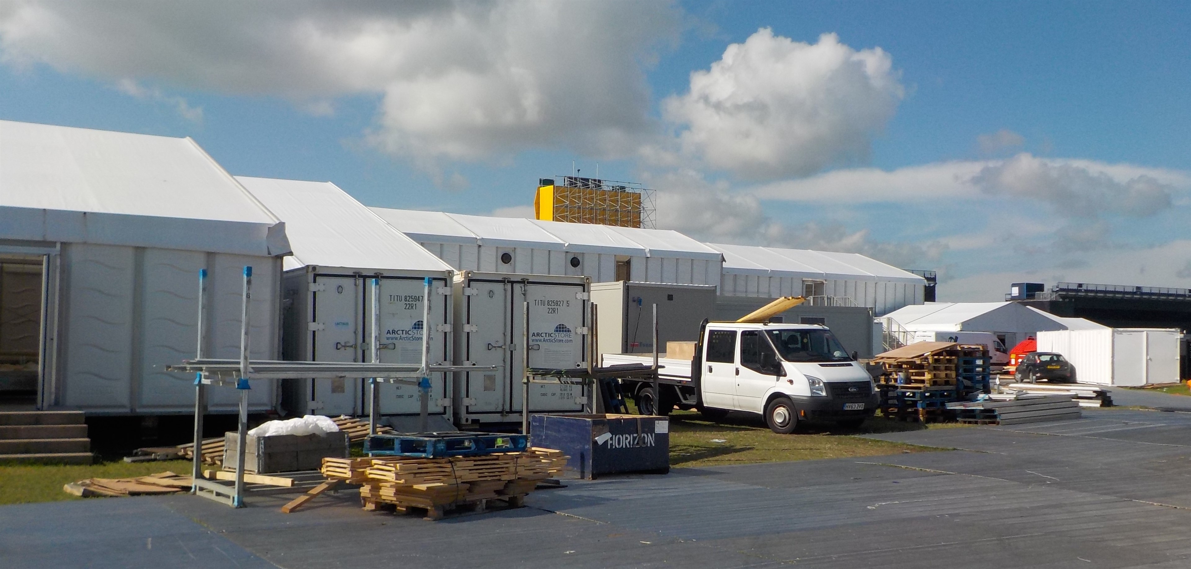 RETAIL, CATERING, BAKERY, PASTRY AND EVENTS - TITAN Containers