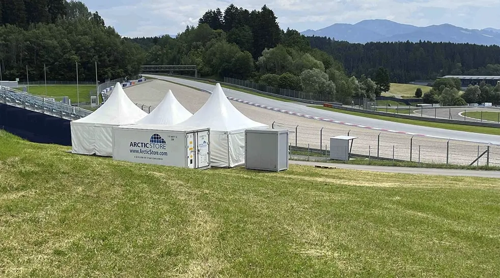 Kyld dryck i kylcontainrar för Red Bull under Austrian Grand Prix